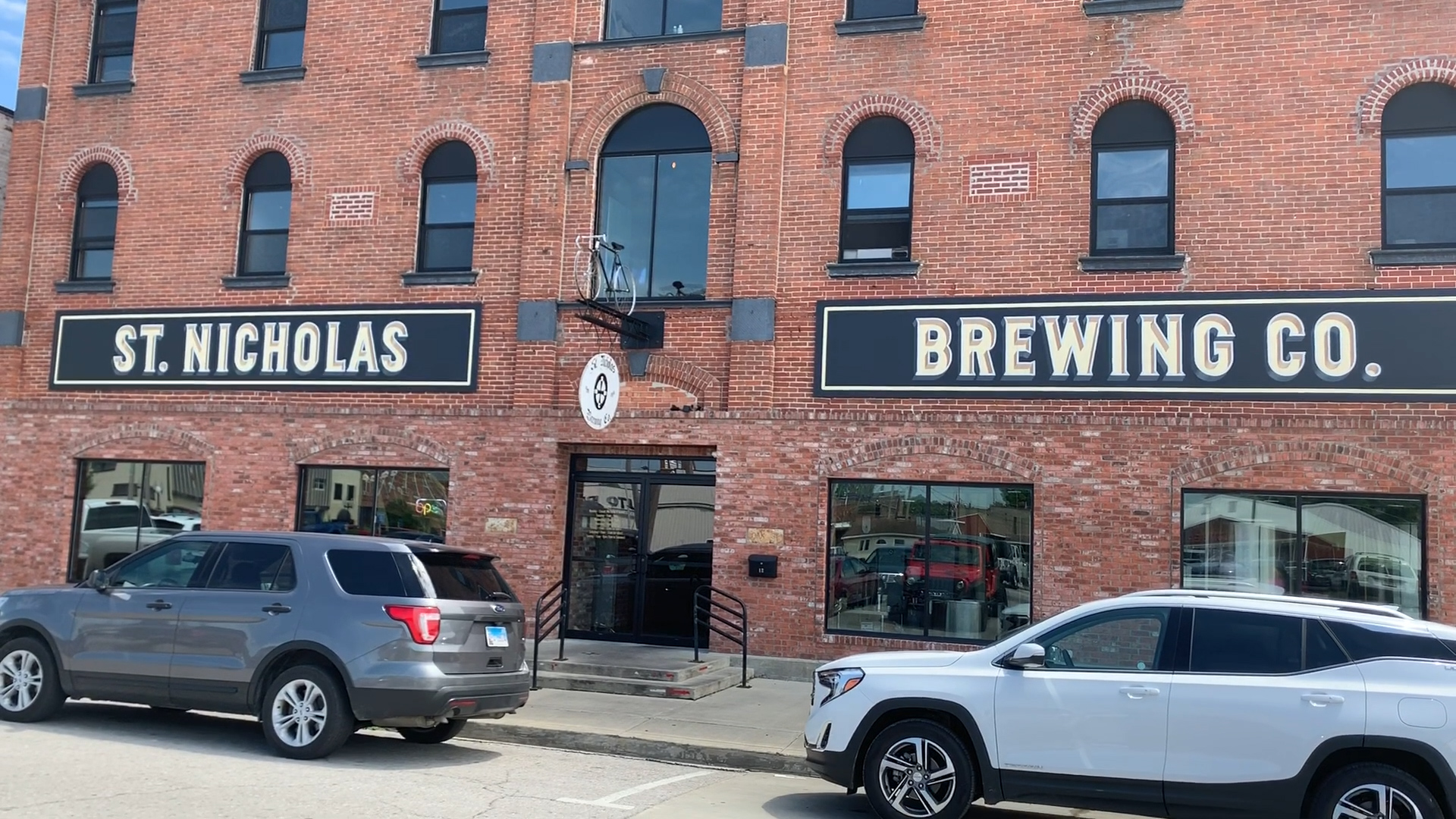 Road Trip Roundup: Drink Up at Illinois' Best Breweries 